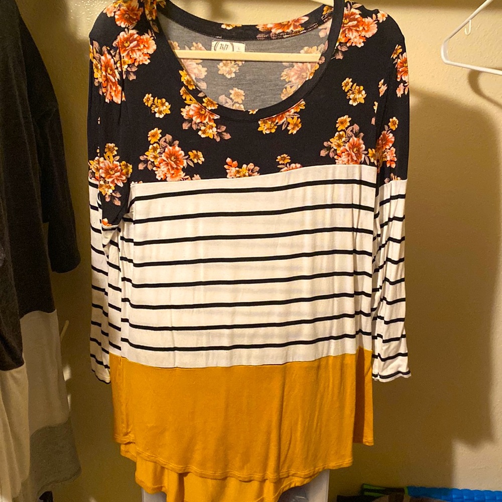 Multi color block 3/4 sleeve shirt